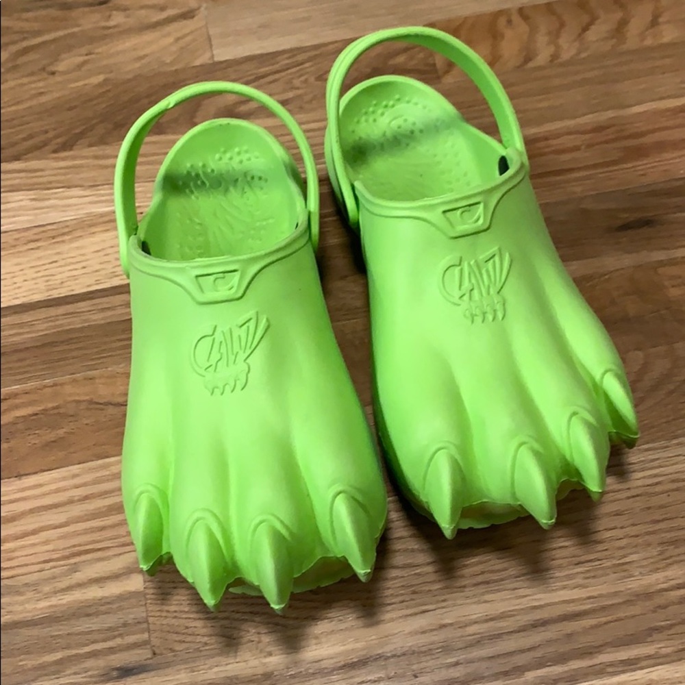 Claws Slip-on Foam Shoes - M8 W9